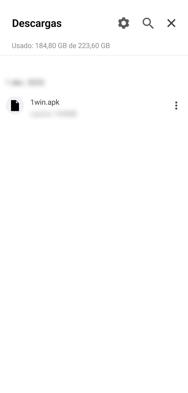 Ejecuta el archivo APK en tu dispositivo Android para disfrutar la app 1win.